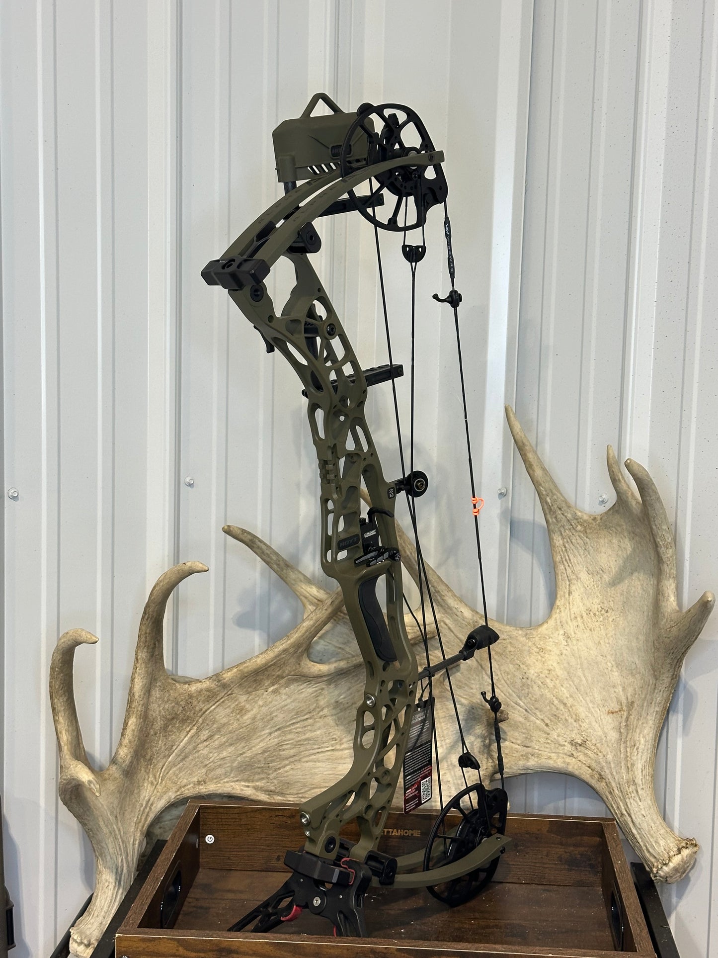 Hoyt AX2 29/32 Custom Build this is a Turn Key package